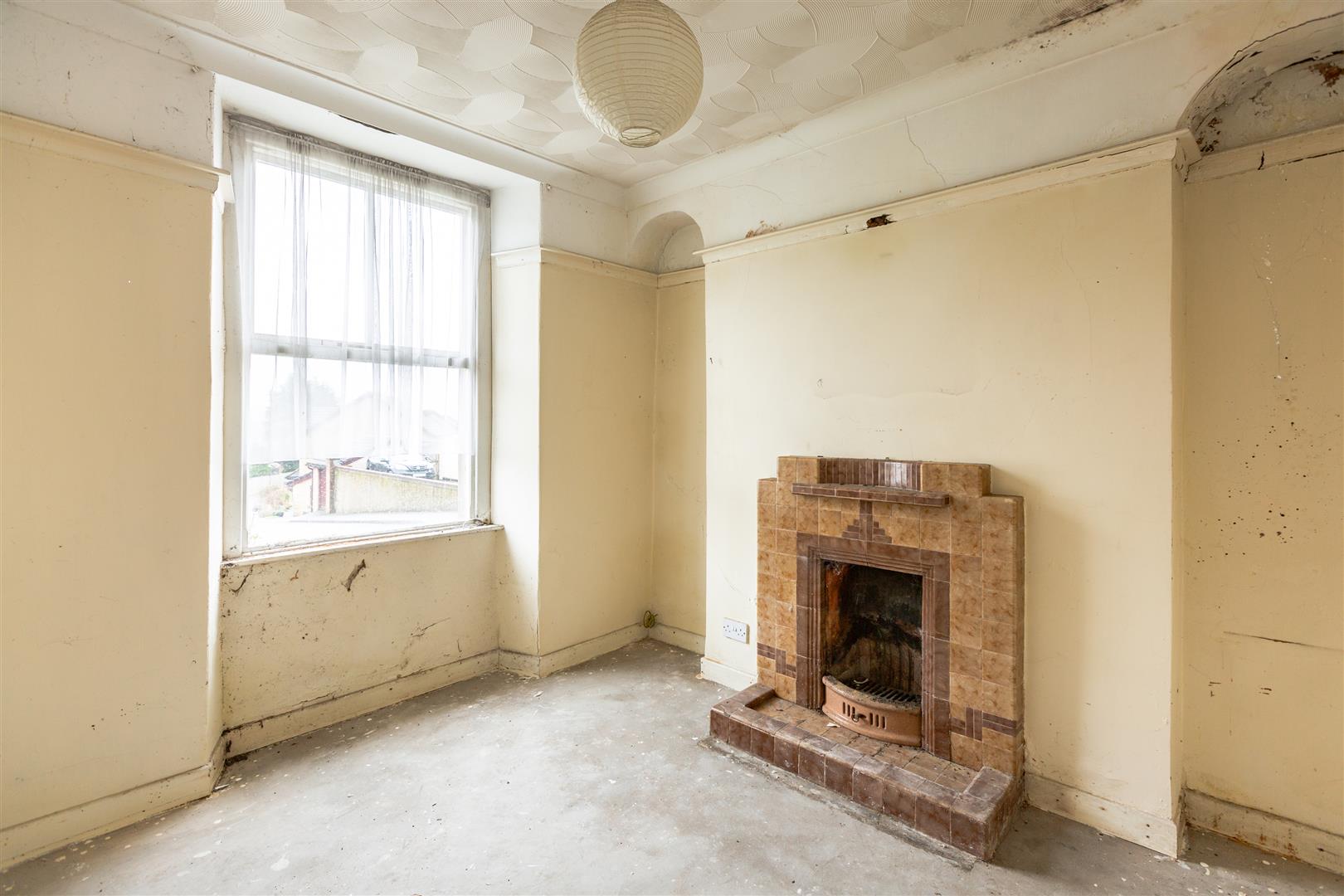 Vicarage Road, Morriston, Swansea, SA6 6DH